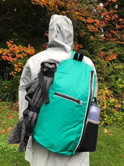 Be Seen Shoulder Pac